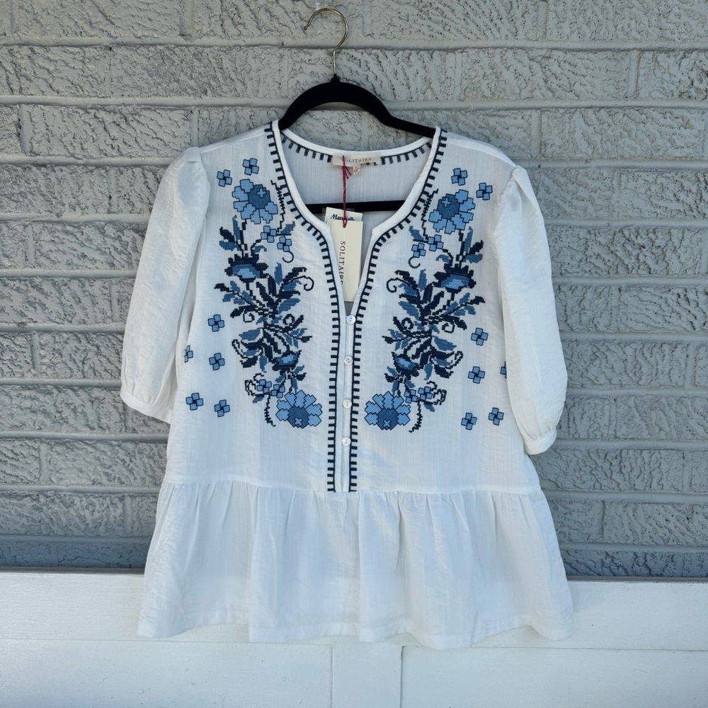 Solitaire Blue Floral Embroidered Boho Peasant Blouse Top Medium - Picture 2 of 7